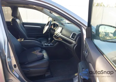 2016 Toyota Highlander Xle V6 z USA, uszkodzony, nr VIN 5TDKKRFH5GS136586